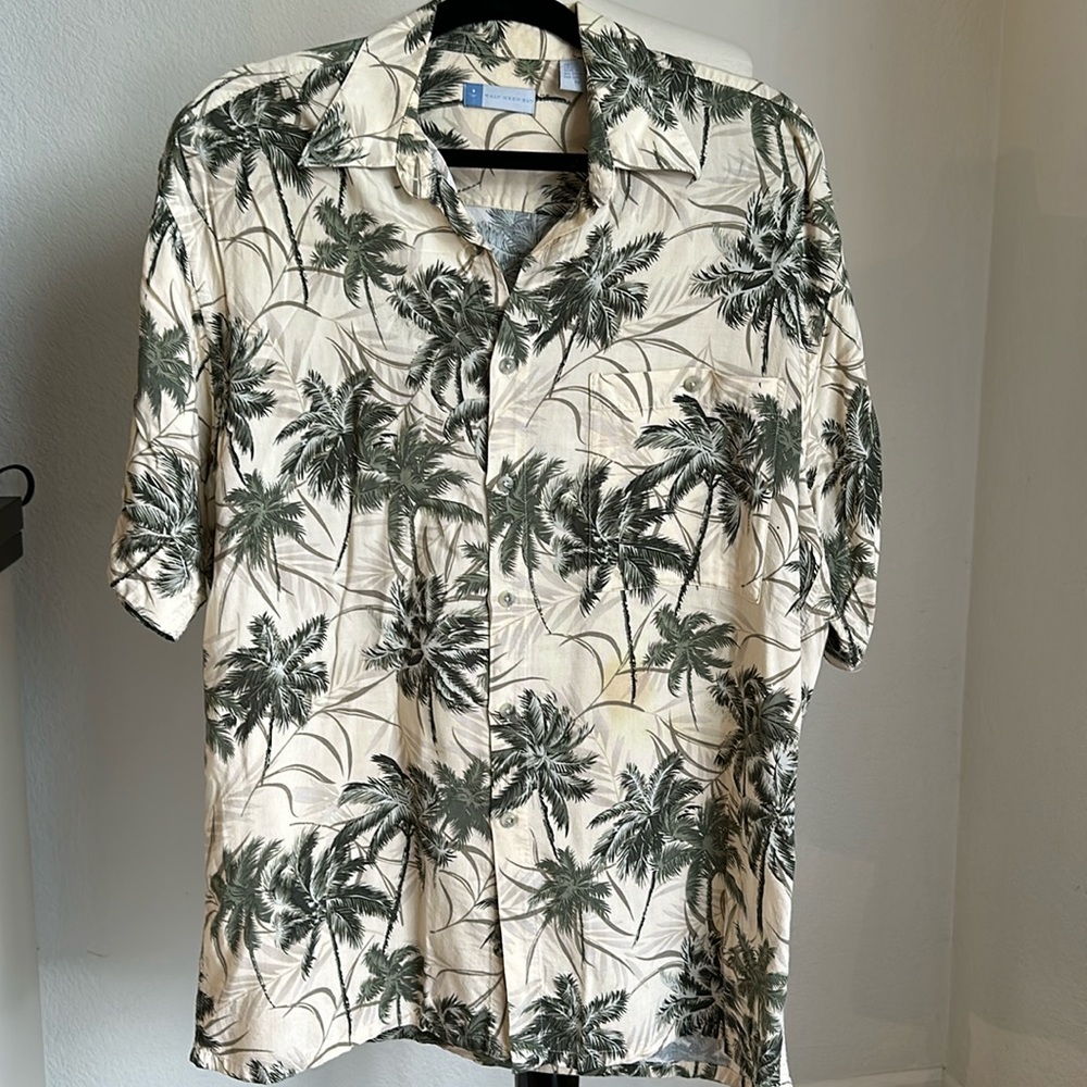 Half Moon Bay, Hawaiian style shirt
